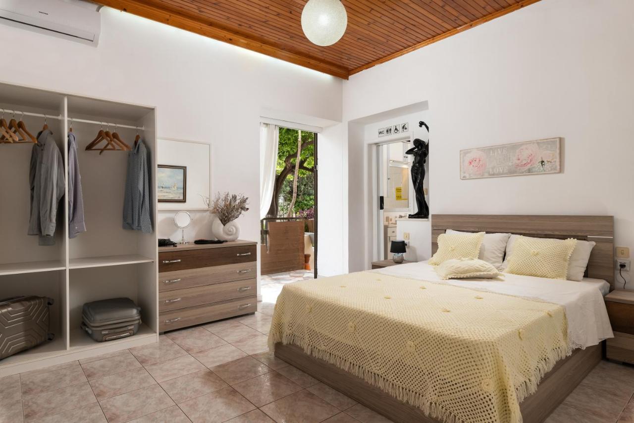 Karis Luxury Home Chania  Bagian luar foto